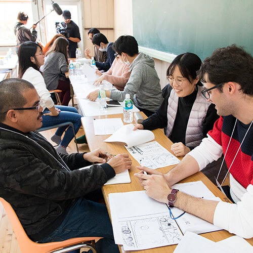 CAMPAMENTO Internacional de Manga de Kumamoto